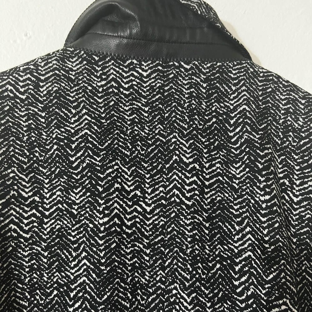 Blazer! - Picture 3 of 9